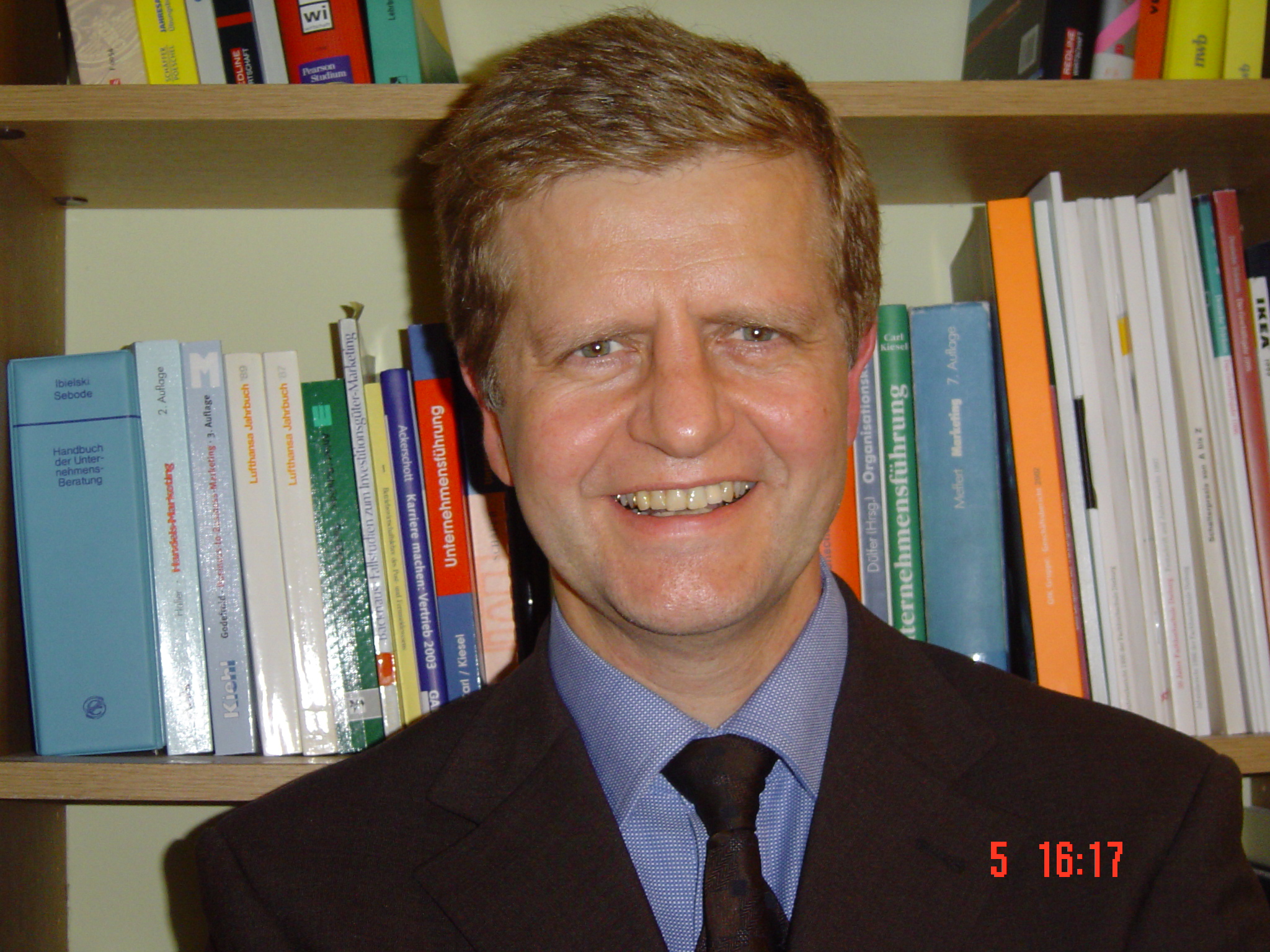 Prof. Dr. Matthias Neu