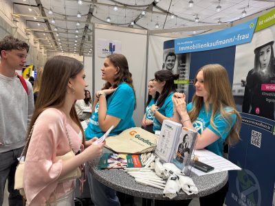 300 Beratungsgespräche – Azubis berichten aus Berufsalltag